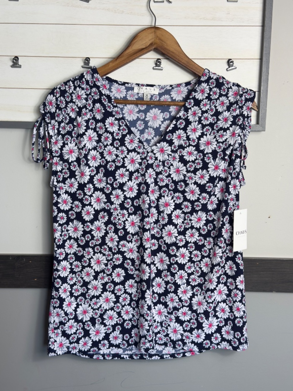 CHAUS sleeveless tank top tie sleeve v-neck floral print stretchy size Medium